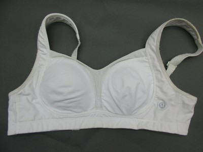 padded sports bra with back closure