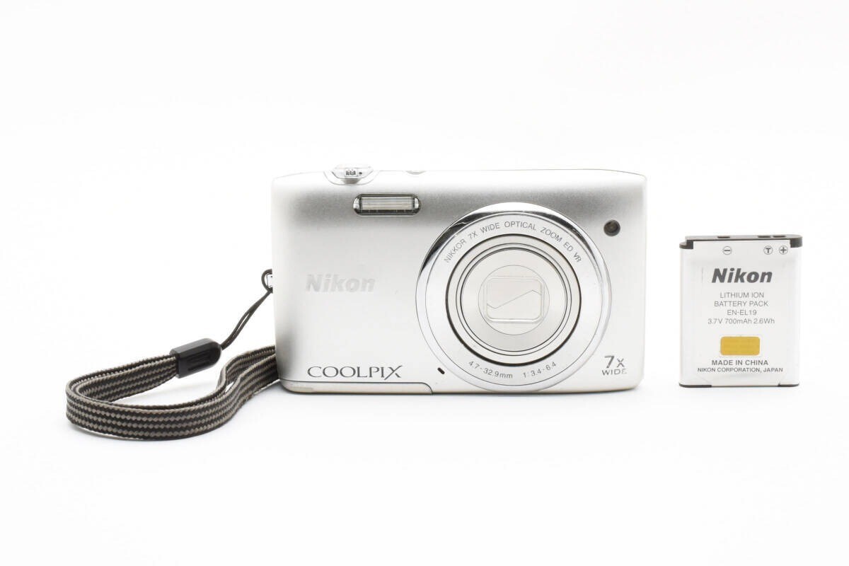 M*)様 Nikon COOLPIX S3500 silver s-l400.jpg
