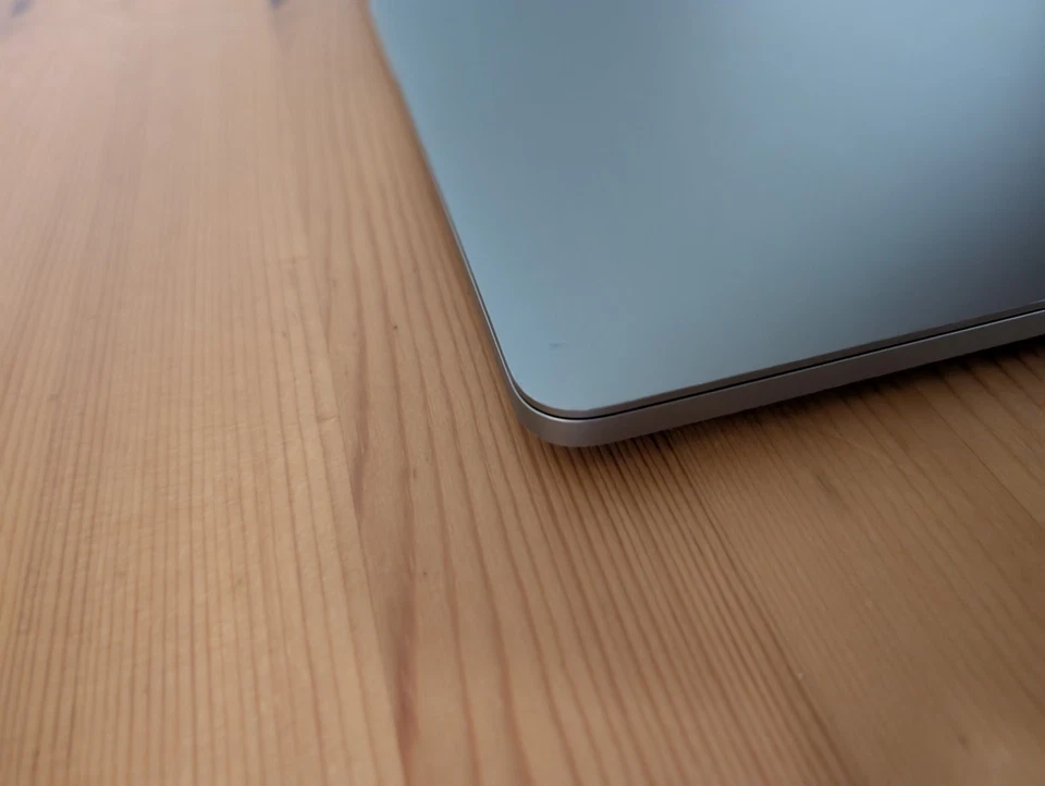 Apple Macbook Pro i7 3.5GHz 13" Touch Bar 2017 512GB 16GB Grey PLEASE READ DESC! - Image 4 of 4