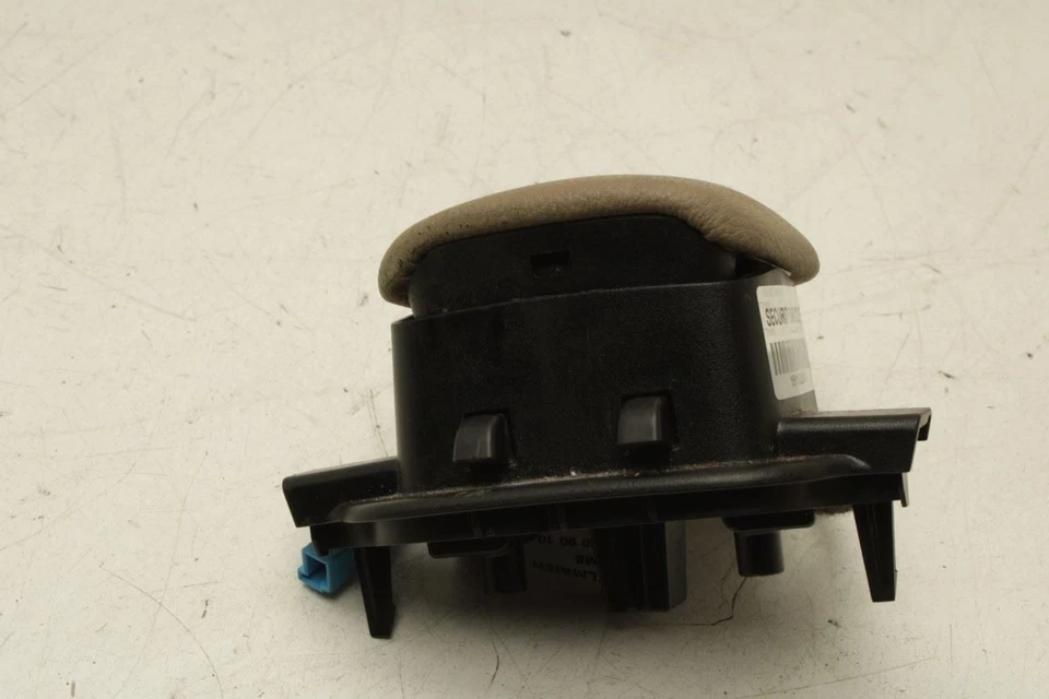 10-13 Mercedes-Benz E350 Sport 4Matic consola central reposabrazos botón cierre Foto 4 de 4