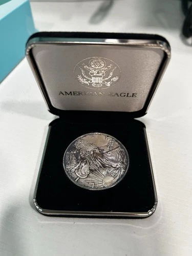 1998 1 oz American Silver Eagle .999 Silver Beautiful Uncirculated Coin