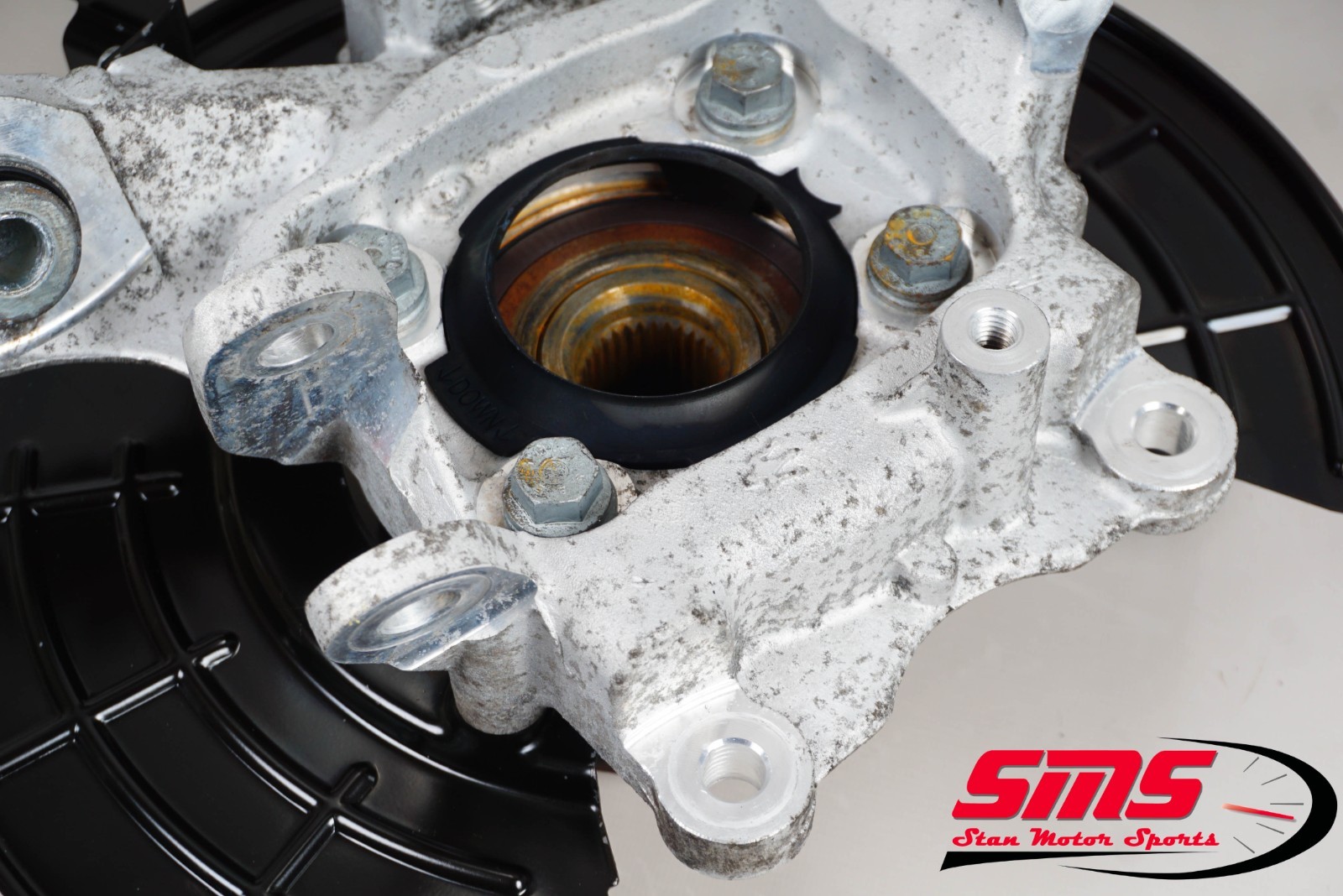18-24 Maserati Quattroporte Ghibli M156 SQ4 Rear Right Hub Spindle Knuckle RH