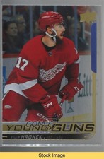 2018-19 Upper Deck Young Guns Silver Foil Filip Hronek #214 READ 0y6z