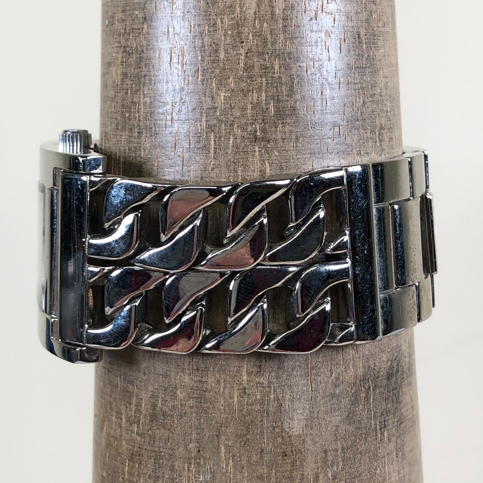 Guess Women Rectangular Silver Chain Bracelet Qua… - image 5