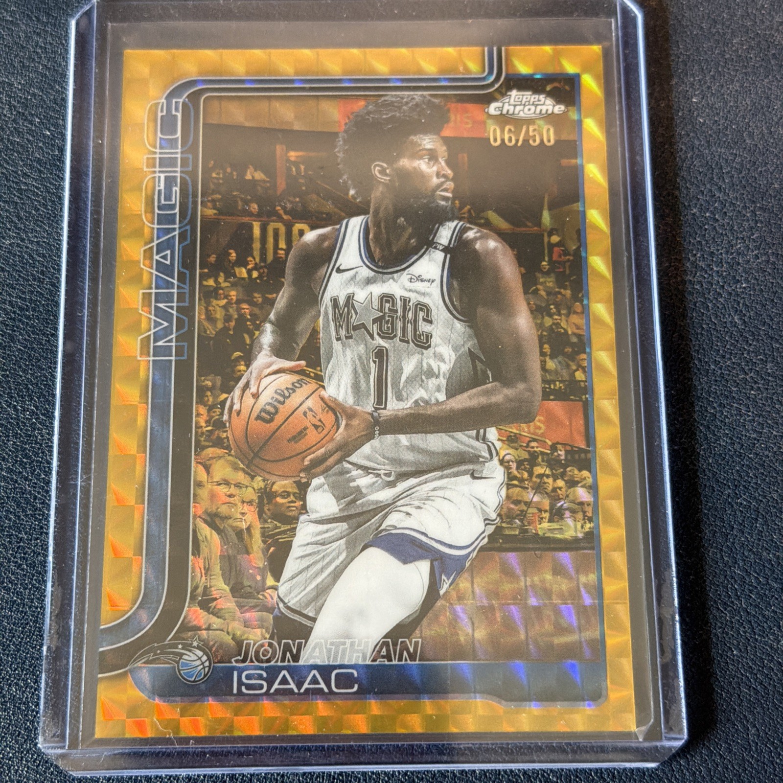 2025-26 Topps Chrome - Jonathan Isaac #167 Gold Geometric Refractor 06/50