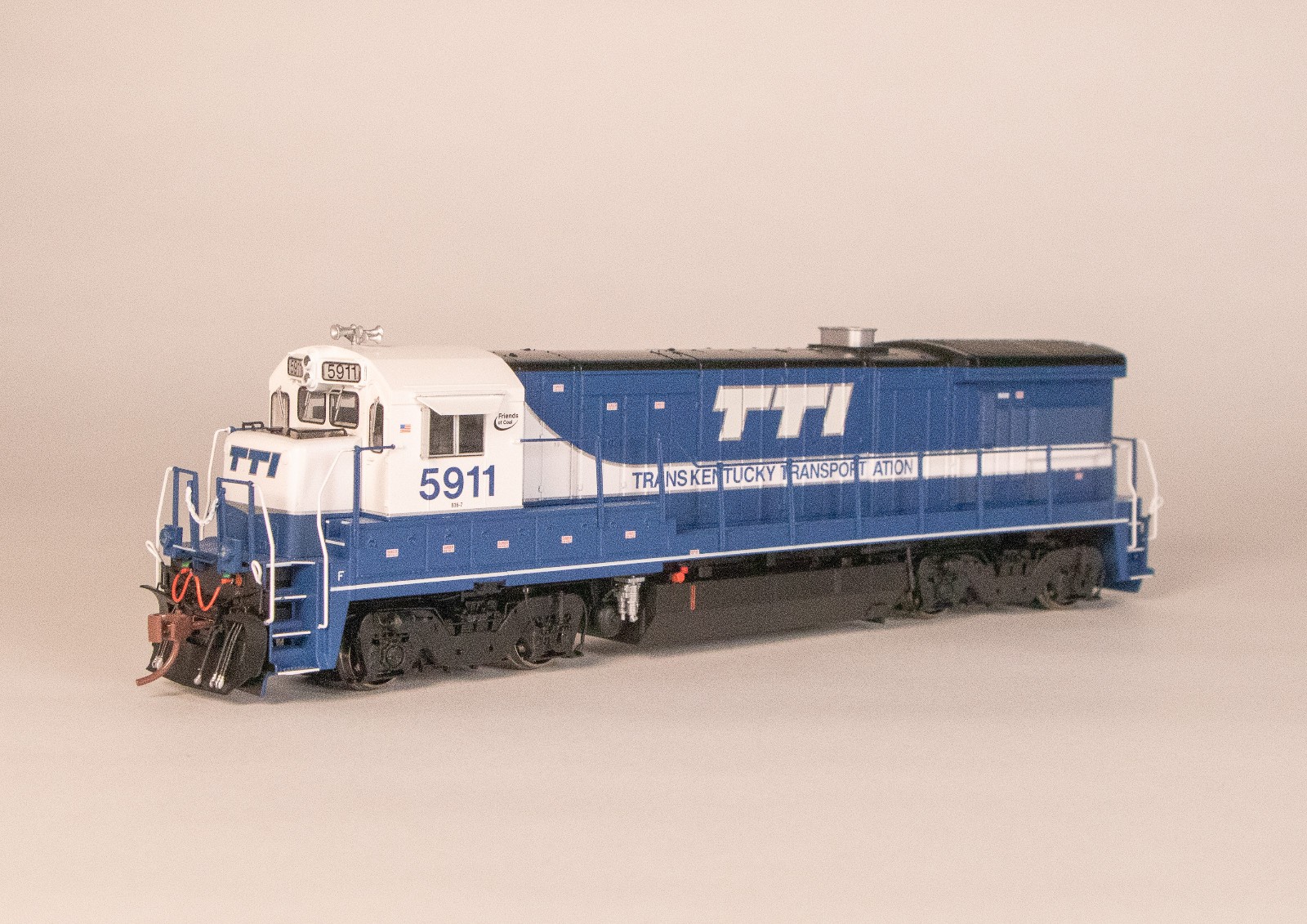  Rapido 18051 - TTI B36-7 #5911 - DC silent/DCC ready