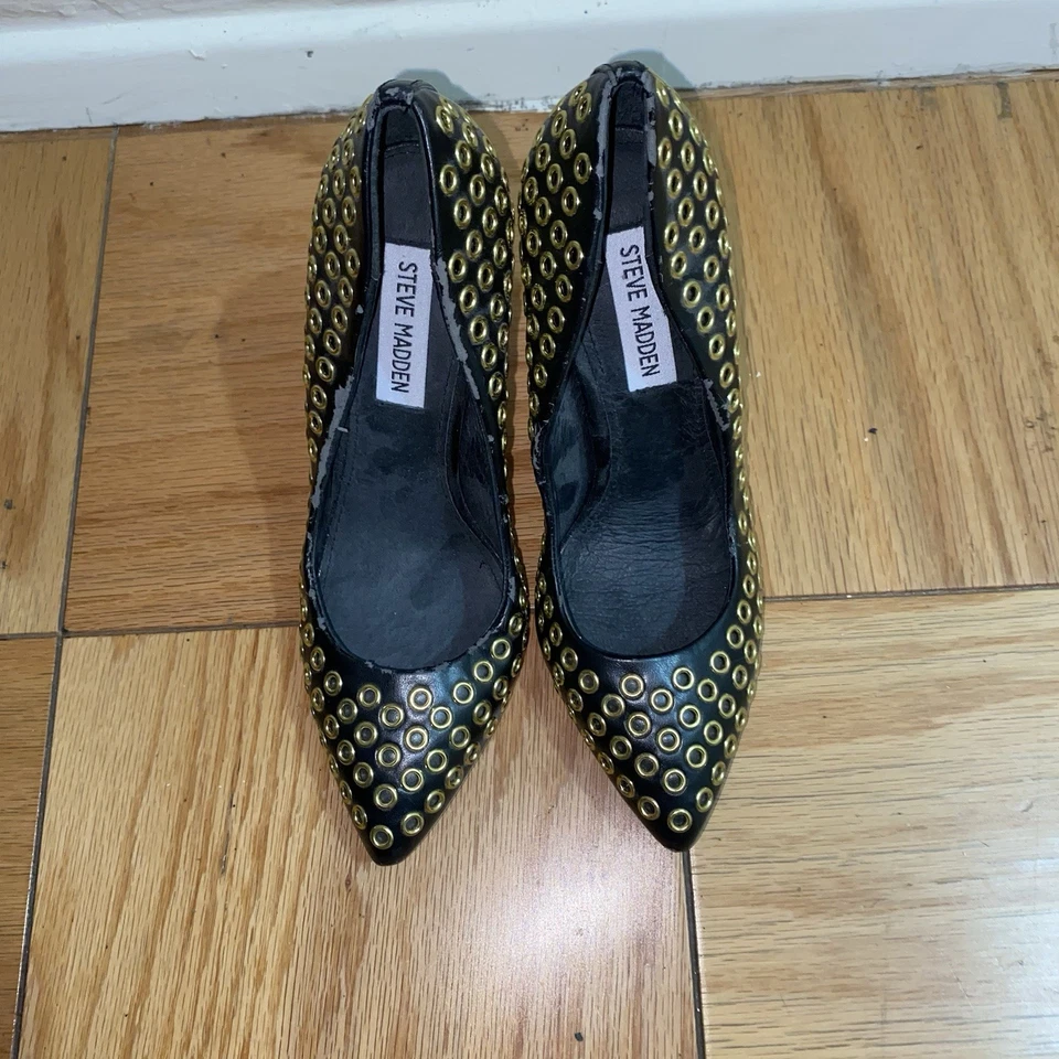 Steve Madden Heels Womens 7M Grommit Black Gold Leather Shoes Pumps Slip On - Image 2 of 4