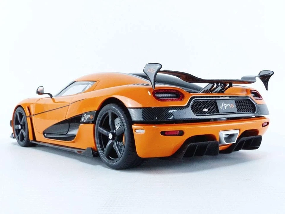 AUTOart 1/18 Koenigsegg Agera RS Naranja/Negro Carbono 79023 Foto 4 de 4