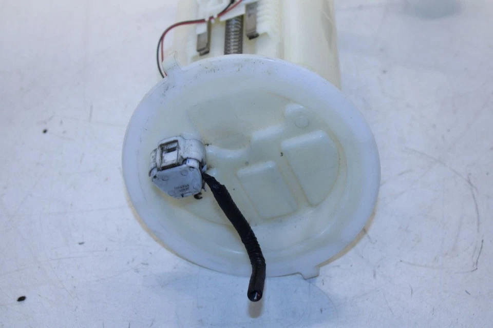 2013-2020 Lexus GS350 3.5L Fuel Tank Sender Unit Level Sensor 83320-30570 OEM - Image 3 of 4