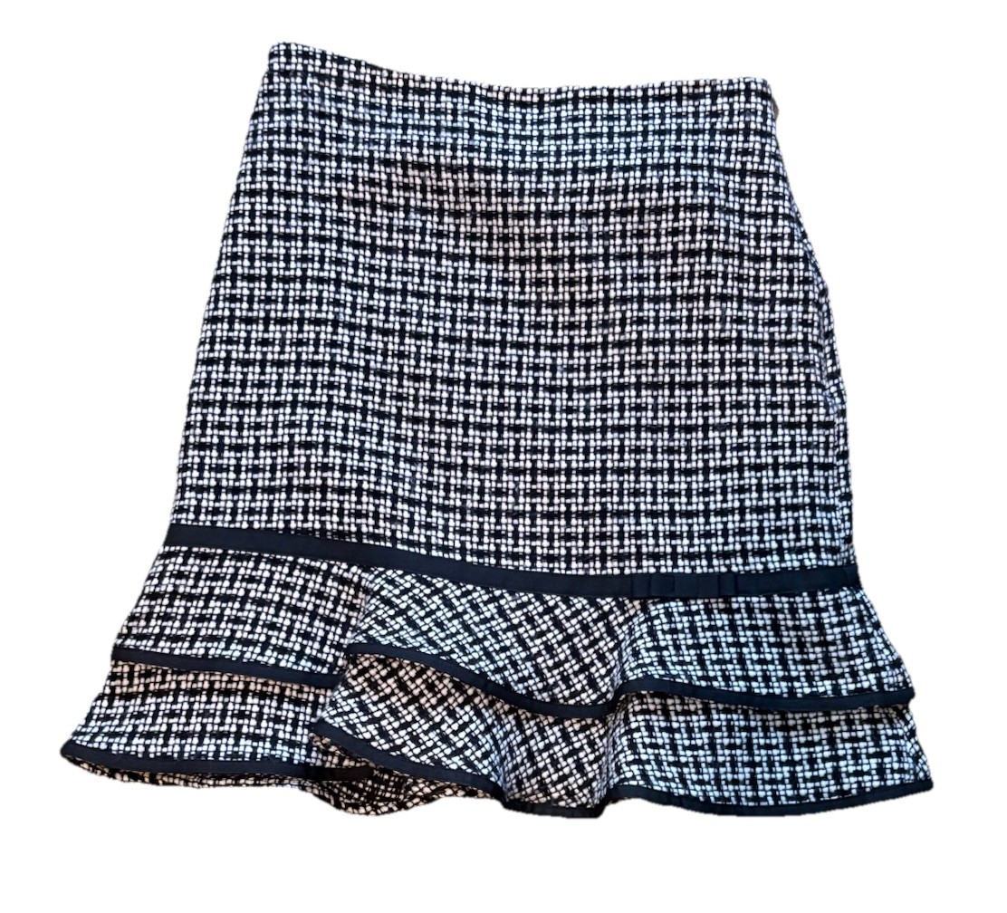 John Paul Richard UniforM Tweed Skirt Women’s Size 6 Black White Ruffle Hem