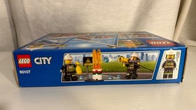LEGO CITY: Fire Ladder Truck (60107) &ndash; BRAND NEW Sealed Free Shipping Retired!!!