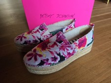betsey johnson shoes 8