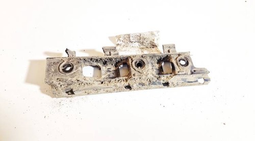 3c0807183 Stoßstangenhalter Vorne Linke  Volkswagen Passat DE2437733-90