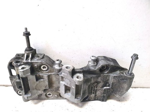 BMW 5 F10 F11 2013 Halterung Lichtmaschine 1116850686305 Diesel 160kW RLA26557