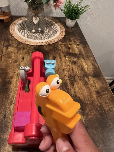 Disney Jr. Handy Manny Singing Dancing Tool Box & 6 Tools Eyes Go Up & Down Rare - Picture 5 of 24