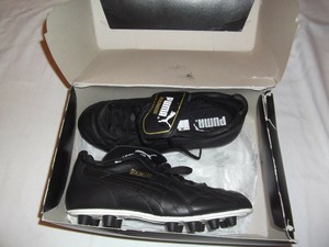 puma classic soccer shoes