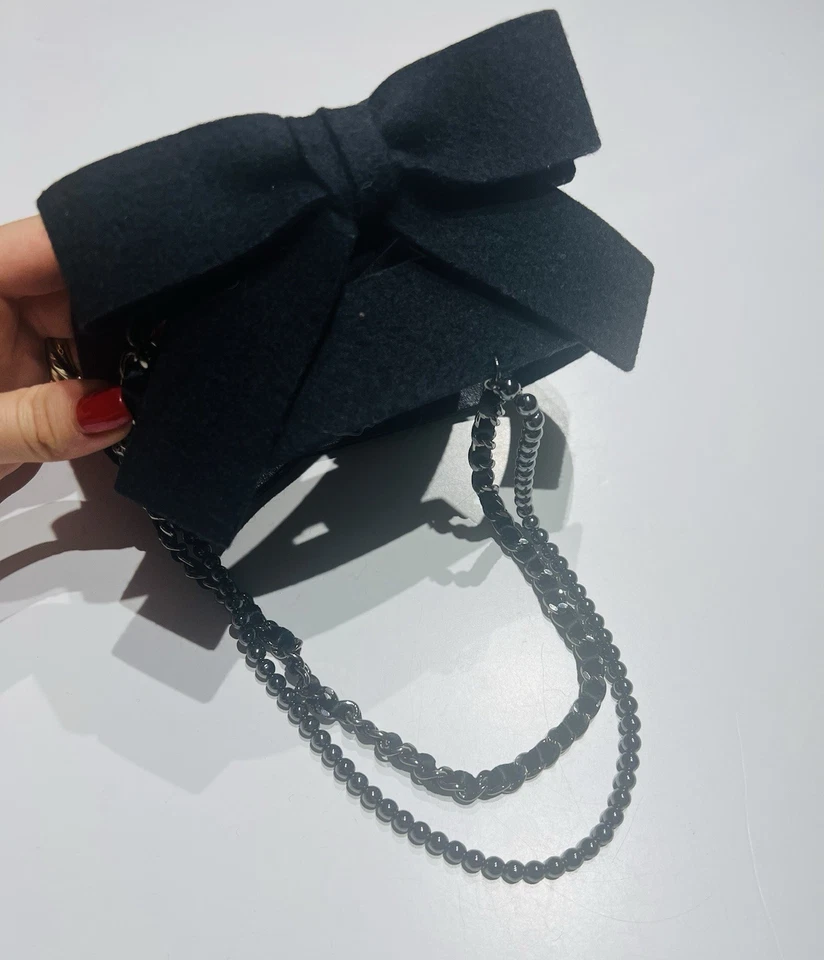 Cinturón Chanel Paris Otoño 2002 Cuero Fieltro Negro Perla Arco Mujer’s Foto 2 de 4