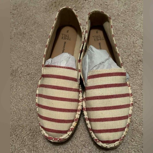 Time & Tru Streifen Canvas Schuhe - Größe 9