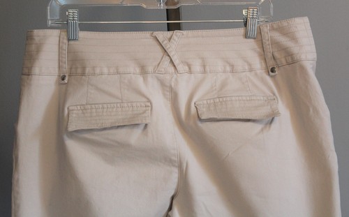Venezia 14 Bermuda Short 16" Inseam Chino Flat Front Cotton Stone Beige USED EX - Picture 7 of 12