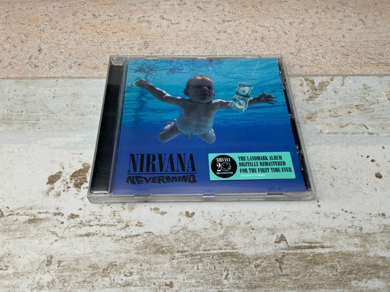 Nirvana ~ Nevermind  20th Anniversary Remastered Edition CD 2011  FOO FIGHTERS