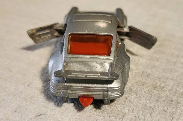 Vintage Matchbox No. 3 Porsche Turbo Silver Diecast Car 1:64 Loose Unboxed - Image 4 of 4