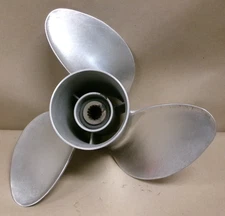 Used Solas / Yamaha Titan 3 14 3/4 x 17 Stainless Outboard Prop # 3551-148-17