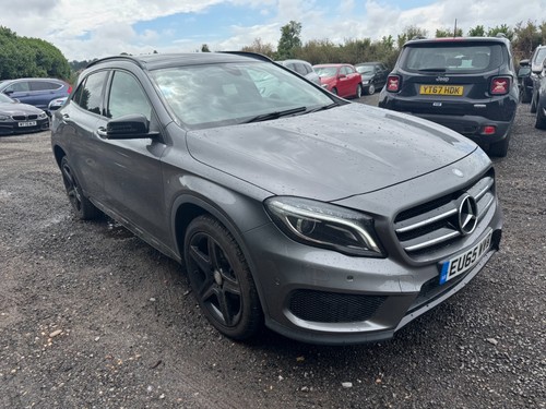 MERCEDES BENZ GLA 200 D AMG LINE PREMIUM + 2015 - 65 PLATE - Picture 2 of 12