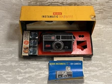 Vtg. Kodak Instamatic 300 Camera With Flash Cubes & Instructions Untested - 8412