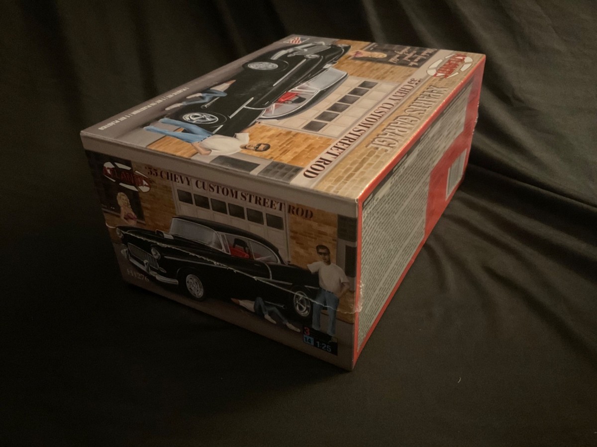 Atlantis 1955 Chevy Custom Street Rod X-Parts Garage 1:25 model