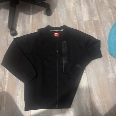 nike tech fleece sans capuche taille M - Photo 1/2