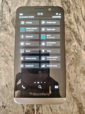 Blackberry Z30 STA100-2 16GB EE/Lyca Handy