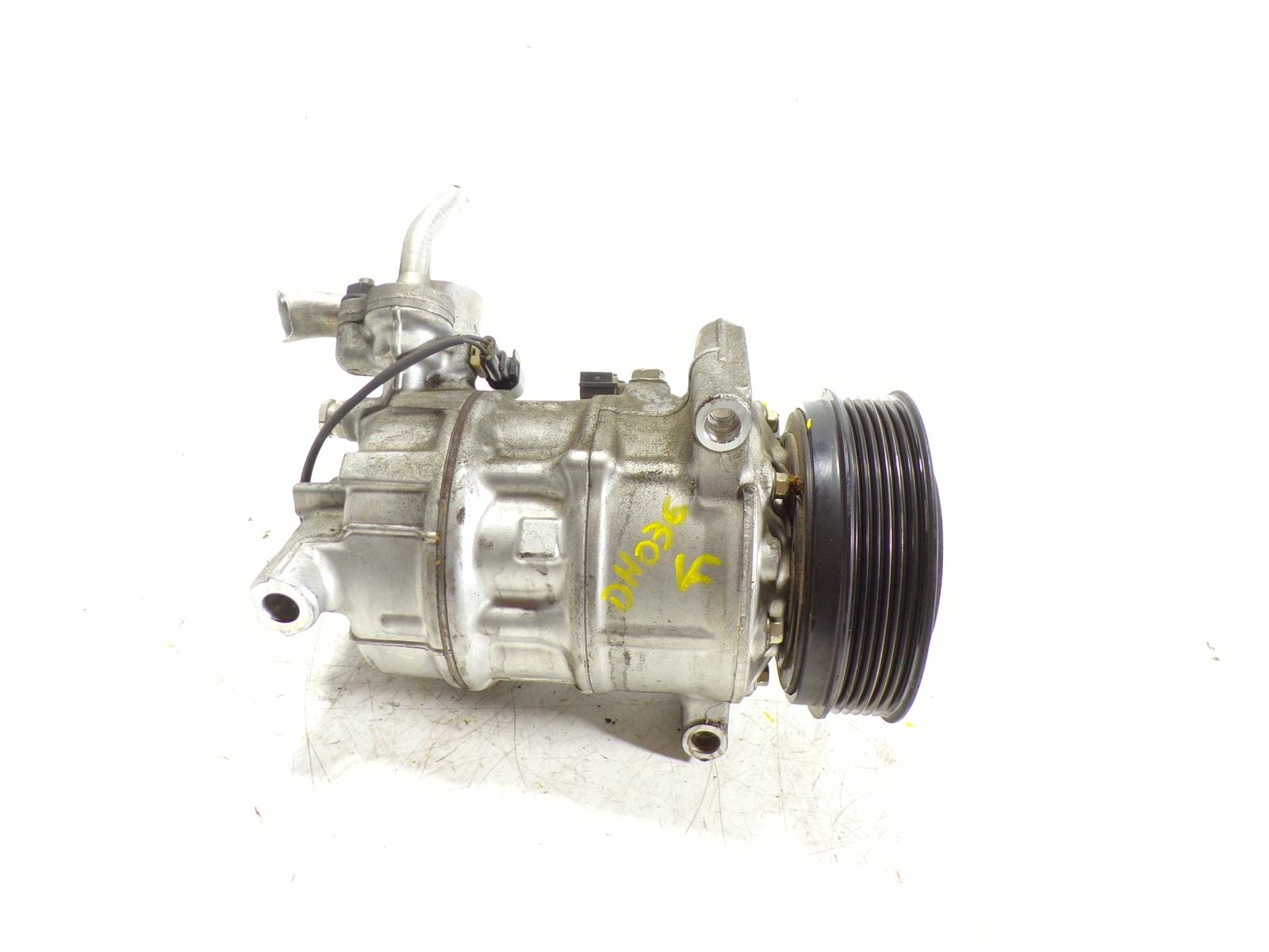31348965 AIR CONDITIONING COMPRESSOR / 36010255 / 17032539 FOR VOLVO