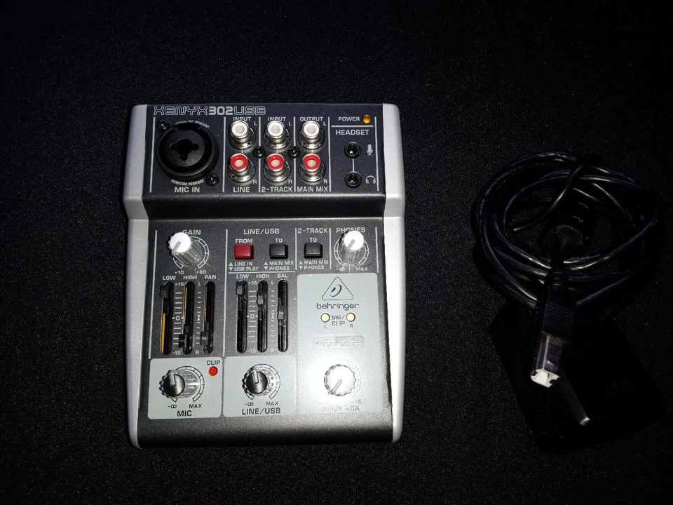 Xenyx 302 USB Premium 5 Input Mixer - Image 3 of 4