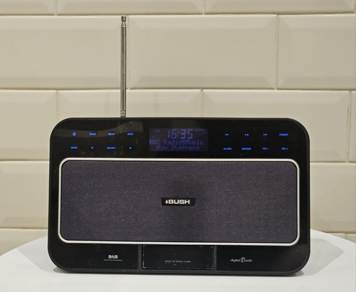 Bush Touch DAB FM Radio with iPod 30 pin dock AUX IN Line Out Power Supply Black - Picture 4 of 11