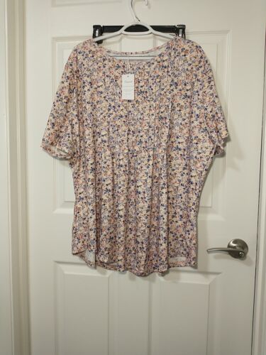 NWT..Fantaslook Top Size XXL Pink Floral Short Sleeve Pull Over