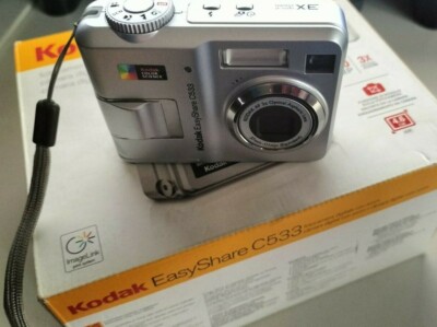 Kodak EASYSHARE C533 5.0 MP - 3x Zoom ~ Cámara digital ~ Plata