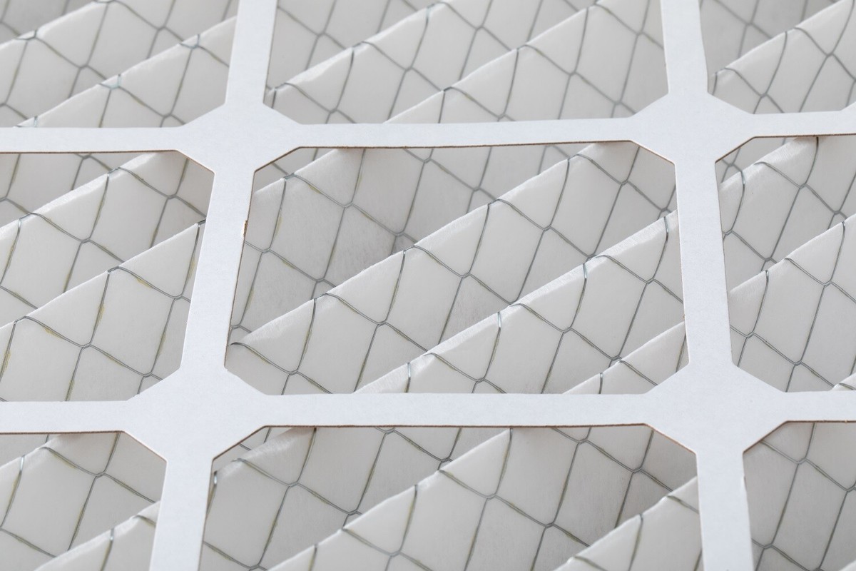 18x25x1 MERV 8 Pleated Furnace Filter – Case Of 12, Actual Size 17.5" X 24.5" X 0.75" – Manufactured In Canada By FurnaceFilters.Ca