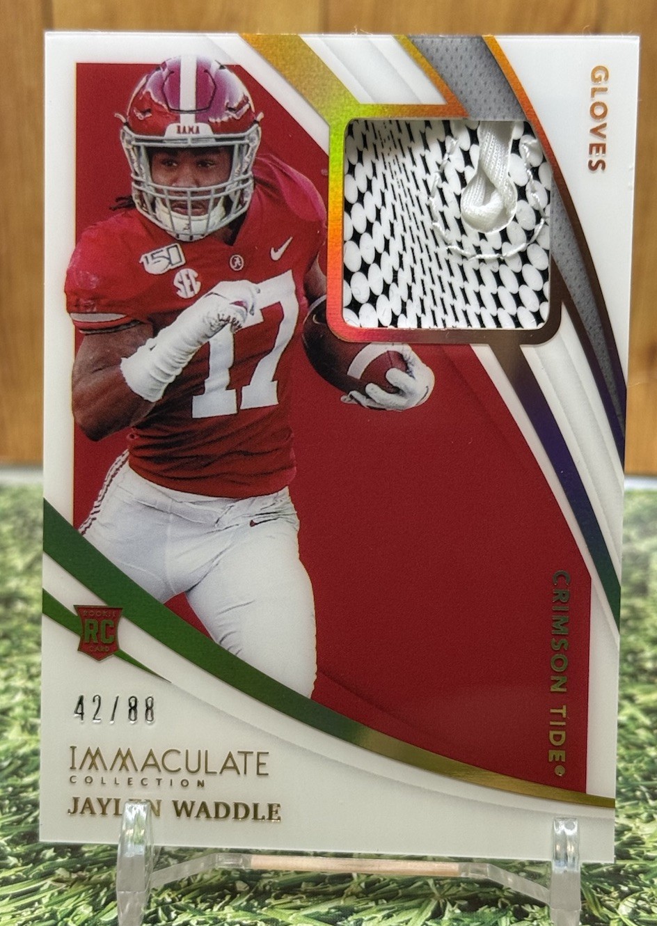 Jaylen Waddle Panini Immaculate Collection Collegiate Immaculate Gloves #JW Base