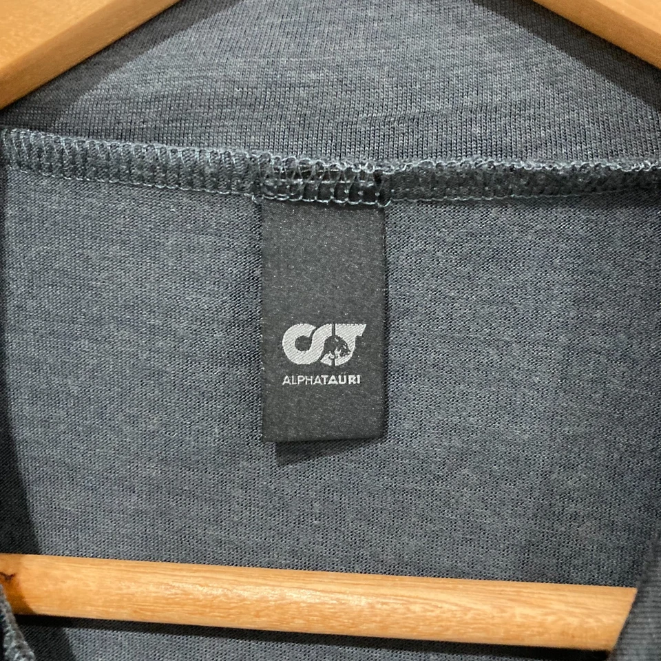 Top Alpha Tauri para mujer talla pequeña gris mezcla de lana botón a presión Red Bull 43408 Foto 4 de 4