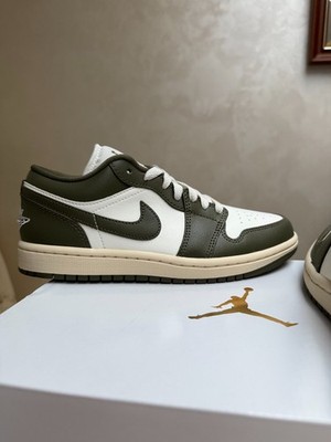 Air Jordan 1 Low Medium Olive Größe 38 (UK 4,5) Neu mit Karton