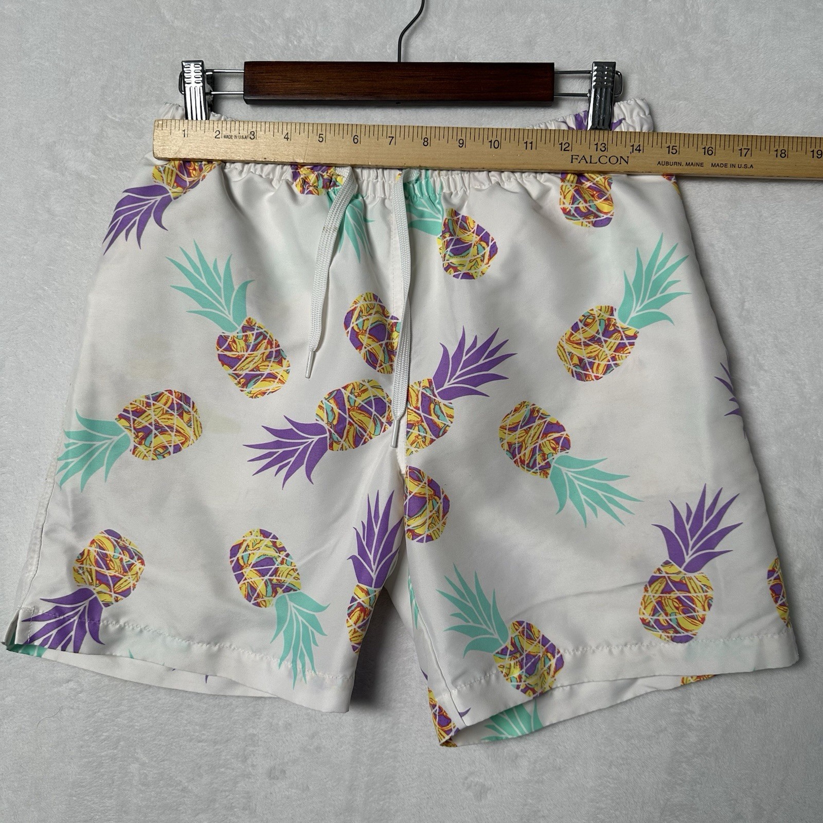 Chubbies Men's White Pineapple Drawstring Swim Tr… - image 9