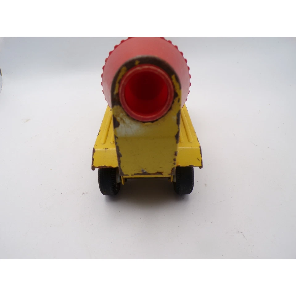 Vintage Tonka Cement Mixer Truck Pressed Steel Yellow Red Toy Vehicle 1:32 - Image 3 of 4