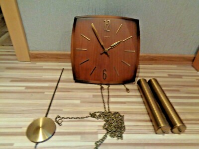 Schöne Wanduhr mit Gewichten Marke AMS