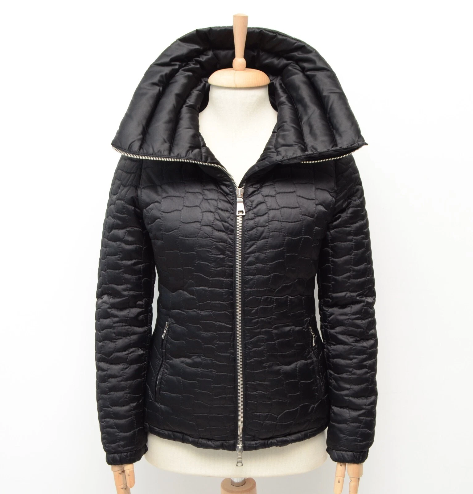Cappotto giacca con cerniera intera nera Prada donna trapuntata taglia 44 adatto ~S