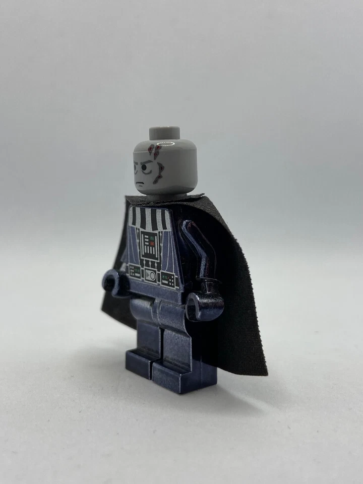 LEGO Star Wars Minifigur Darth Vader Chrome Schwarz sw0218 ohne Helm - Bild 3 von 4