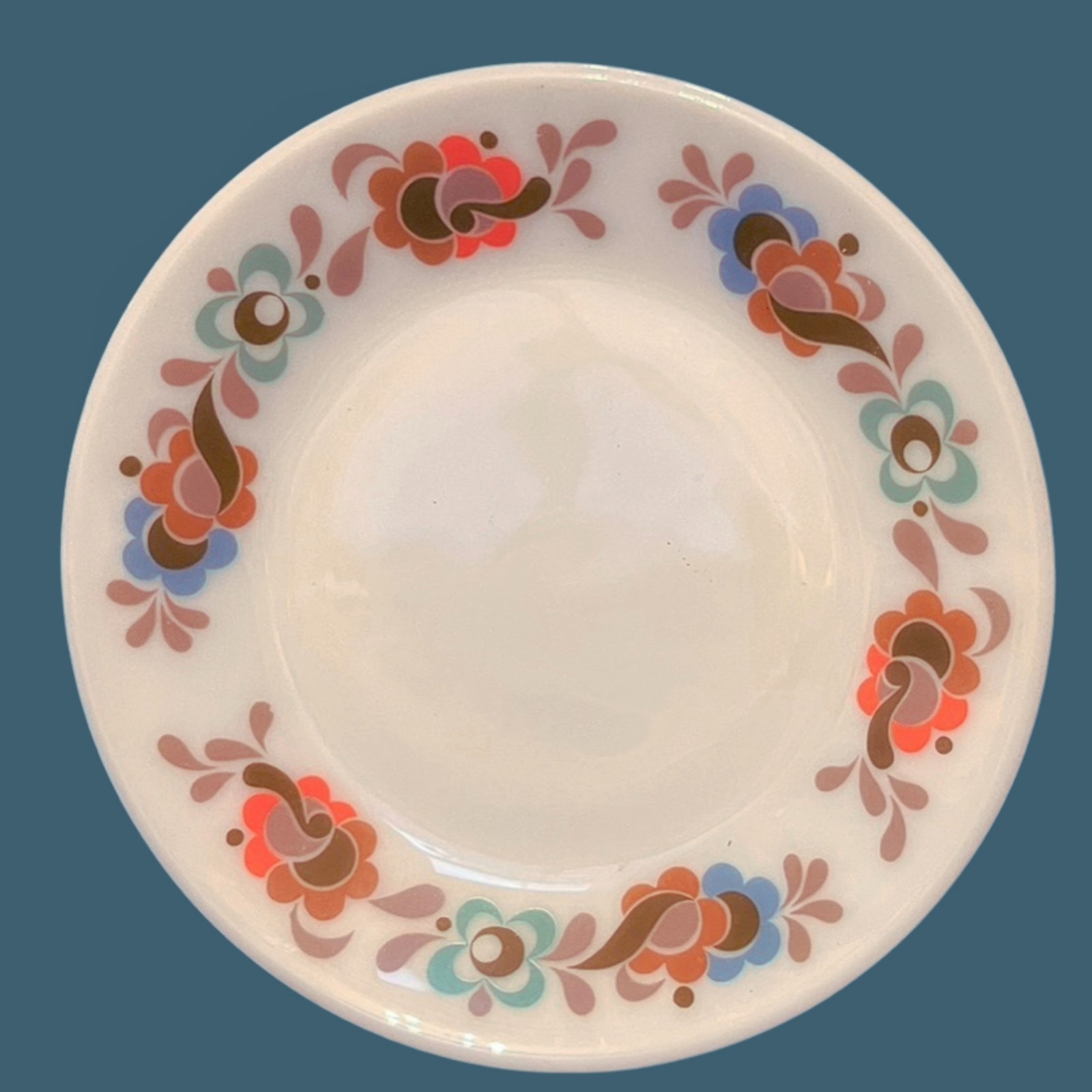 Vintage Pyrex Carnaby (Tempo) 31-Piece Tea & Dinner Set 1970s Retro Milk Glass image 8