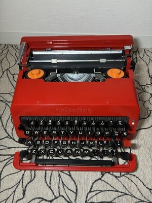Olivetti Valentine Typewriter Red With Case RARE Tested