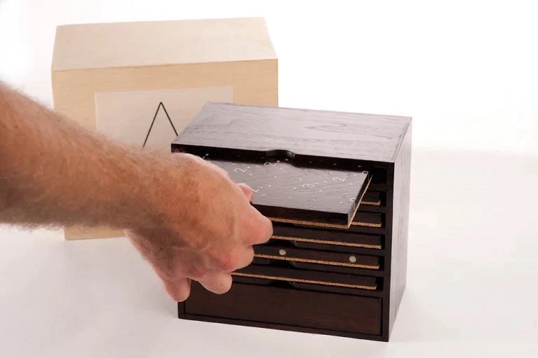 Extremely Rare 2012 Scrabble Typography Edition Andrew Capener 1st Ed 0416/1200 - Image 3 of 4