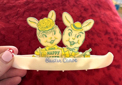 OLD 5.5  HTF ROSBRO HARD PLASTIC EASTER BUNNY CANOE CANDY CONTAINER ROSBRO PINK