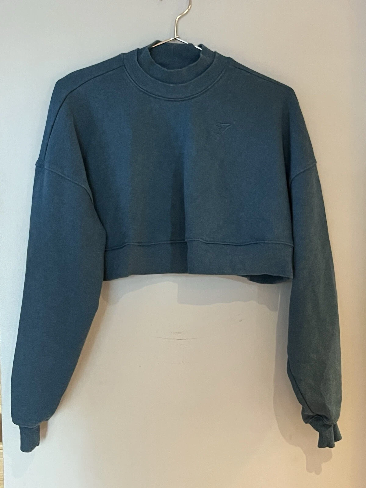 gymshark rest day sweats cropped pullover sweatshirt